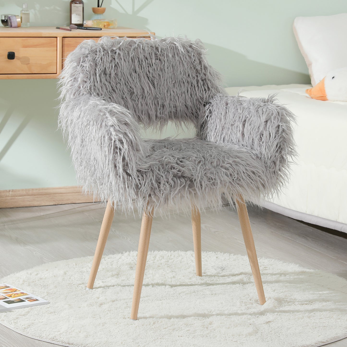 SYNGAR Pink Faux Fur Upholstered Chair for Bedroom, Cute Desk Chair with Backrest and Armrest, Elegant Makeup Vanity Chair with Wood Style Metal Leg for Living Room, Easy Assemble