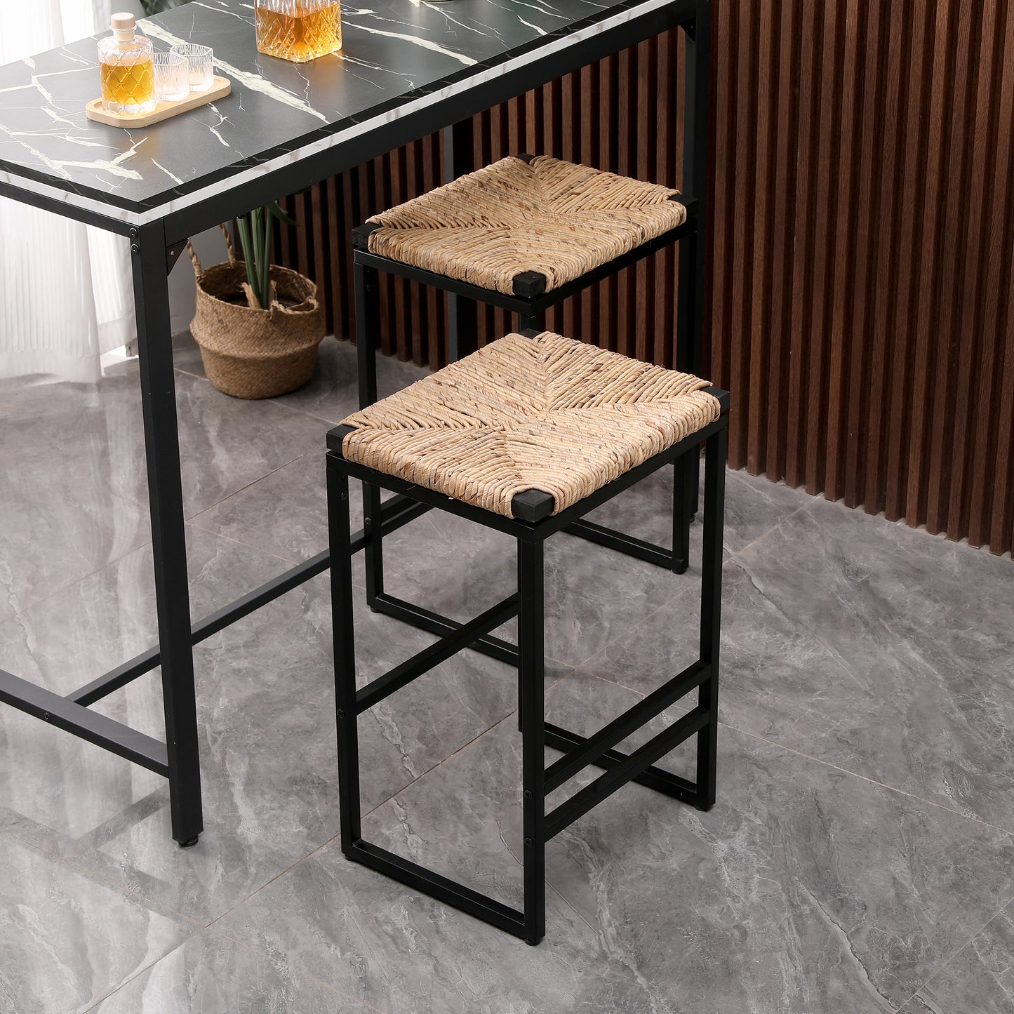 Syngar Bar Stools Set Of 2, Modern Bar Stools with Water Hyacinth Woven Seat, Indoor Backless Counter Height Bar Stools with Metal Leg and Footrest, Bar Height Stools for Kitchen, Cafe, living Room