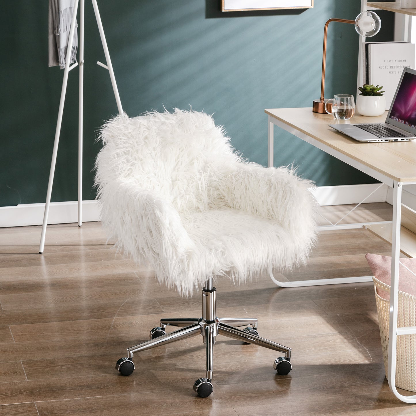 Office Chair, Fluffy Upholstered Desk Chair with Adjustable Height, 360 Degree Swivel and Metal Frame, Faux Fur Plush Seat and Back, Modern Office Computer Chair for Home Office, White, C20